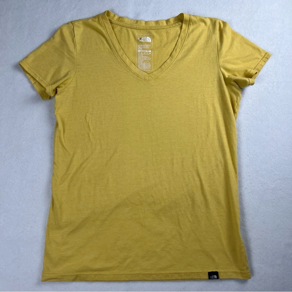 The North Face Cotton Blend V-Neck Shirt Yellow Small - Picture 1 of 6